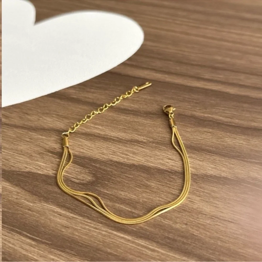 Triple chain Bracelet 18k gold plated new